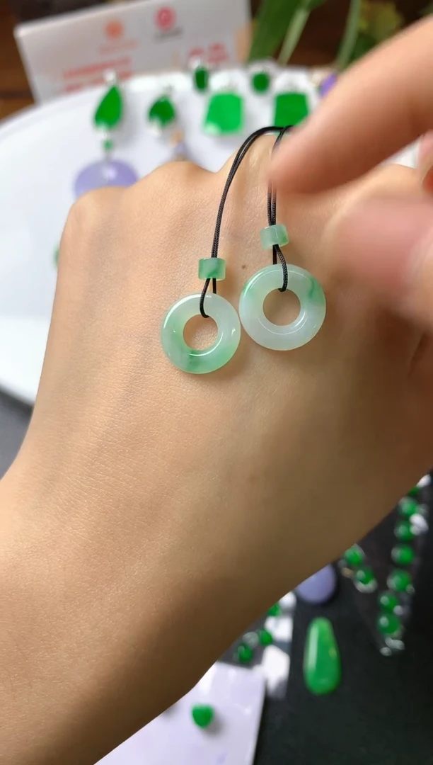 【闪购商品】定制翡翠未镶嵌裸石（镶嵌定制）