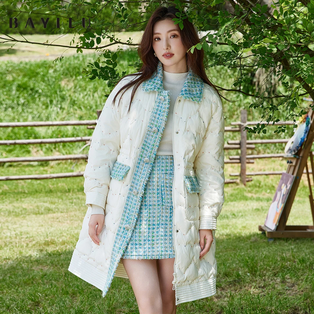 【万万专属】冬季新款女小香风拼接刺绣羽绒服88Y6710
