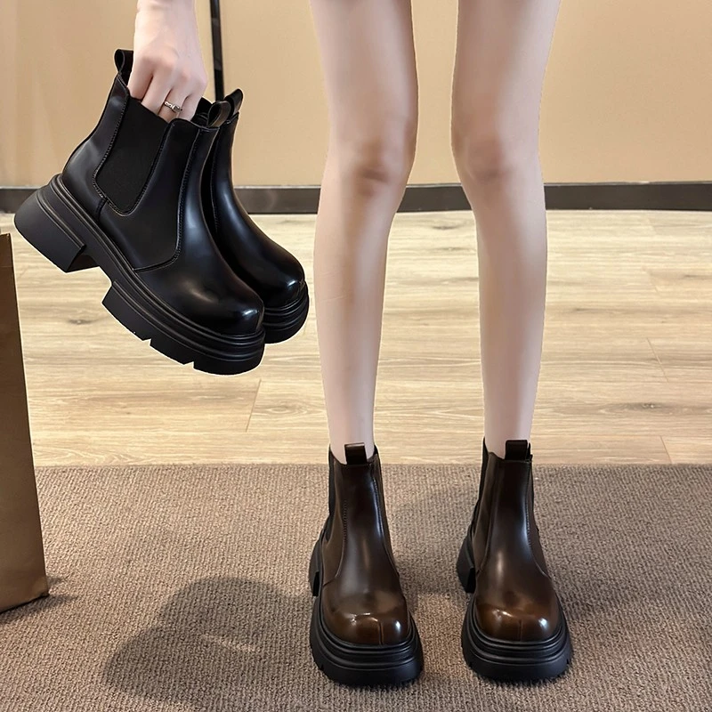 秋冬季2024新款高帮短靴女英伦风厚底中筒圆头百搭网红瘦瘦靴女鞋