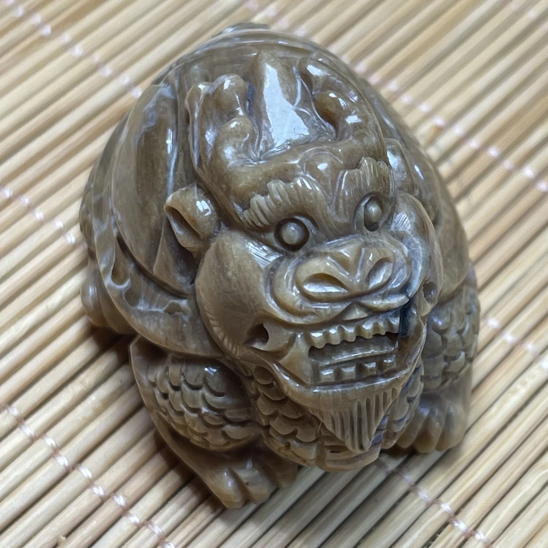 缅甸琥珀根珀龙龟