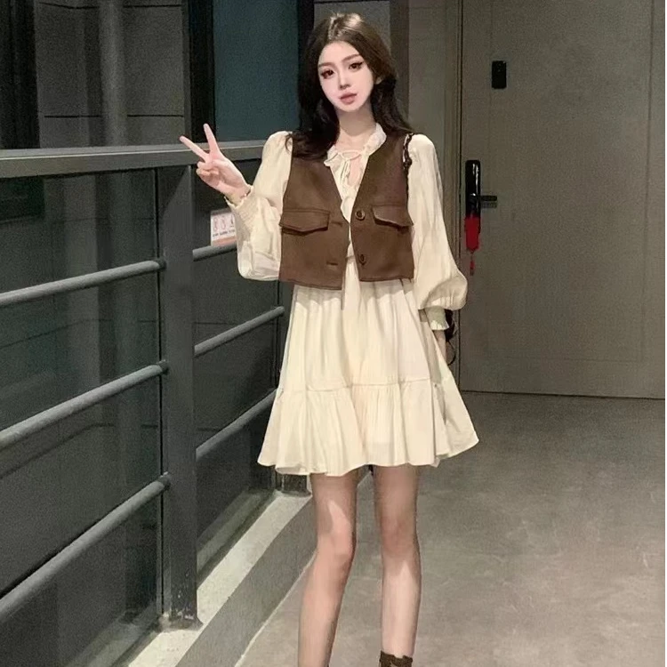 大码法式高级感长袖V领连衣裙微胖遮肚显瘦裙子春秋新款套装短款