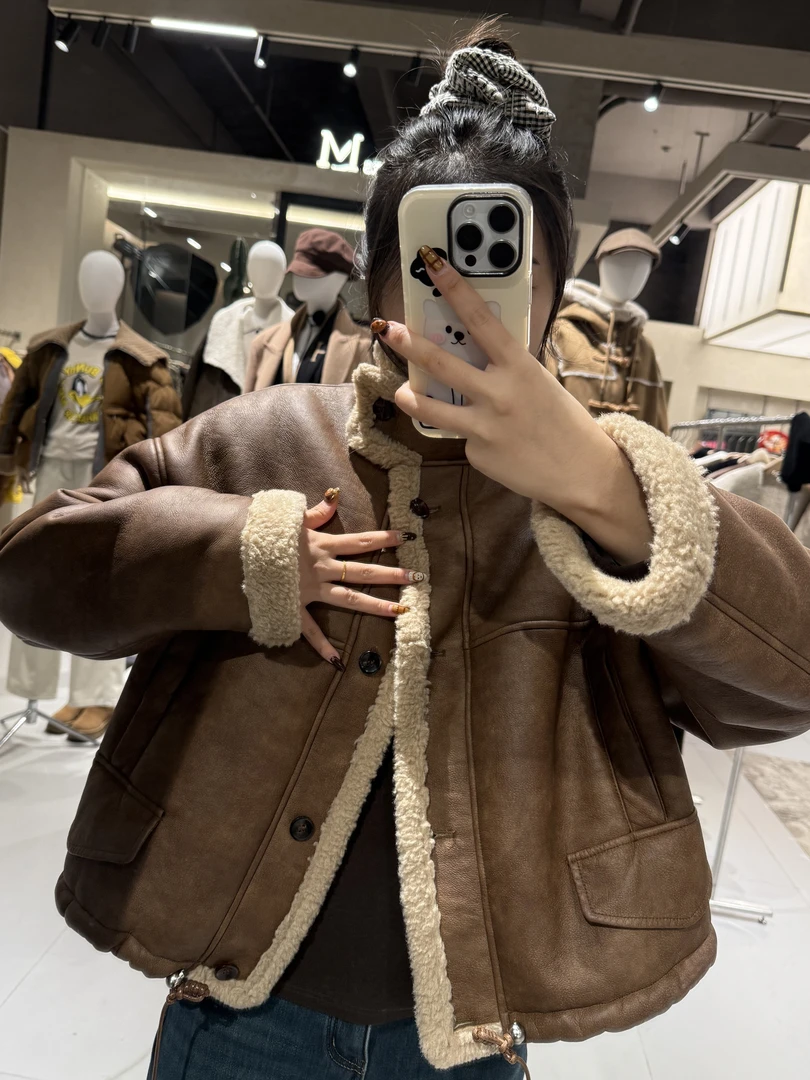 A059刘梅家毛毛外套