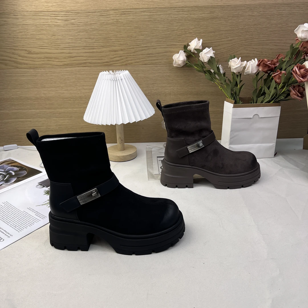 冬季新款韩版百搭女士休闲马丁靴厚底增高瘦瘦靴子 X 3190-2