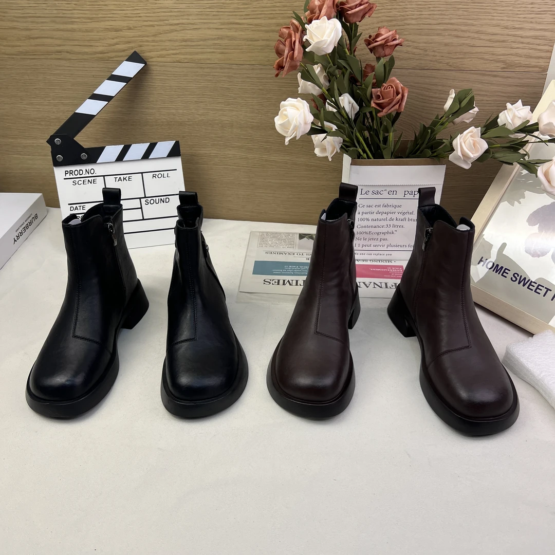 冬季新款韩版百搭女士休闲马丁靴厚底增高瘦瘦靴子 X 16-158