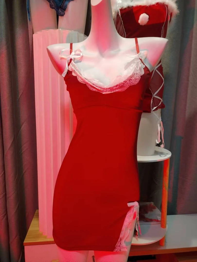 蕾丝 吊带 薄纱 露背  睡裙