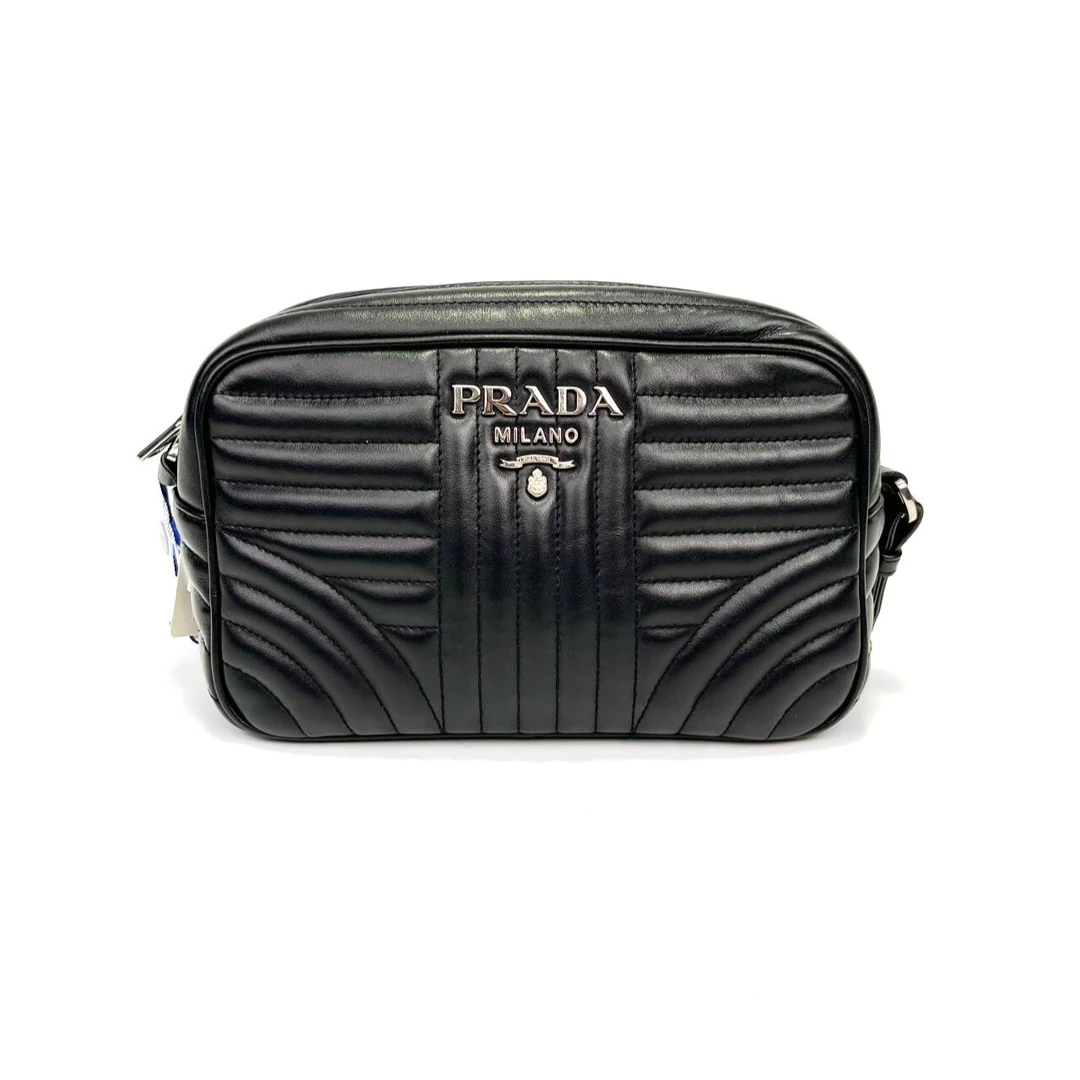 99新 Prada/普拉达 哆啦/98新/普拉达相机包斜挎包/23913346