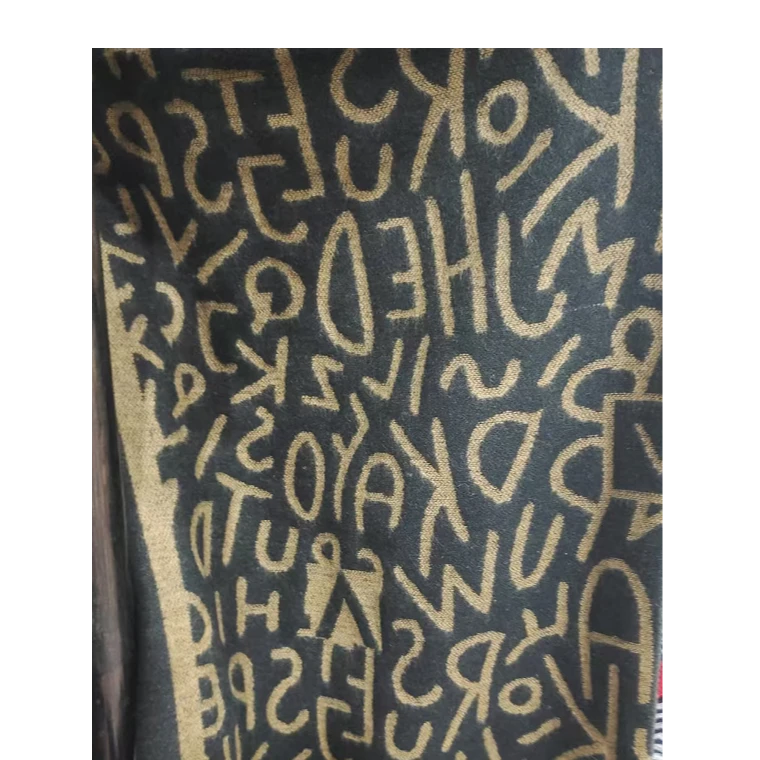 【11.11】秋冬新款加宽加长加厚字母款围巾轻奢