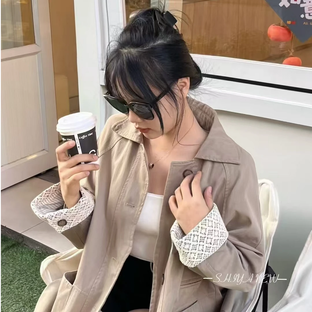 蕾丝袖长款风衣气质