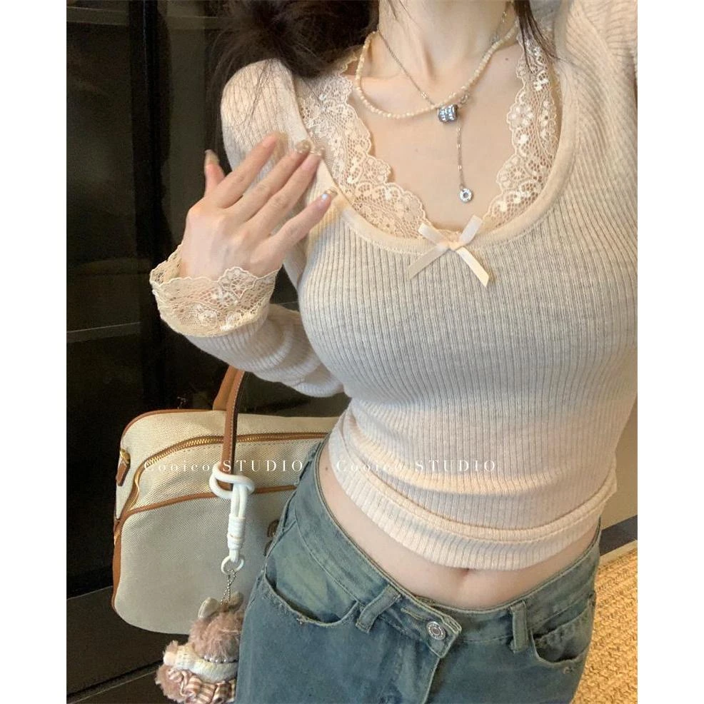 温柔减龄蕾丝拼接长袖针织衫早秋新款修身显瘦纯欲风内搭打底上衣