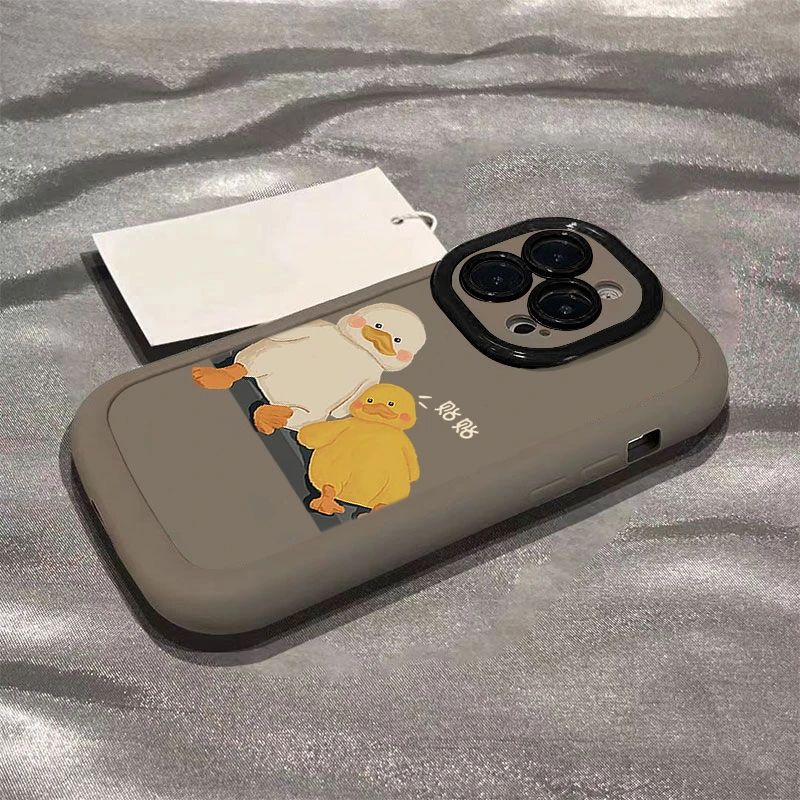 可爱贴贴鸭苹果14promax手机壳iphone15全包11硅胶13pro高级12p软