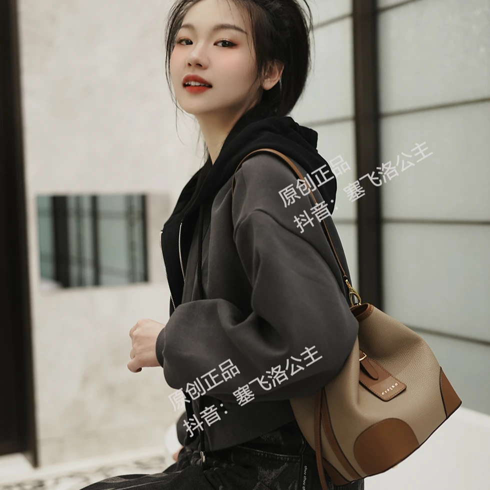 【CEFIRO · CiCi】秋冬休闲百搭单肩斜跨女士花园水桶包 WGG-1FA398