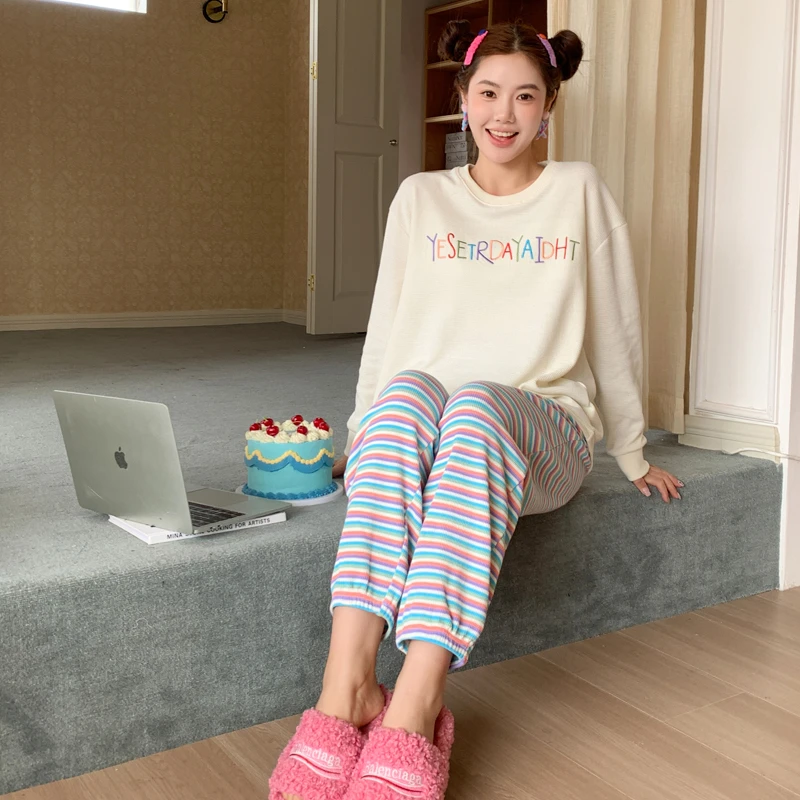 彩色字母条纹长袖睡衣女春秋季圆领可外穿可爱华夫格棉家居服新款