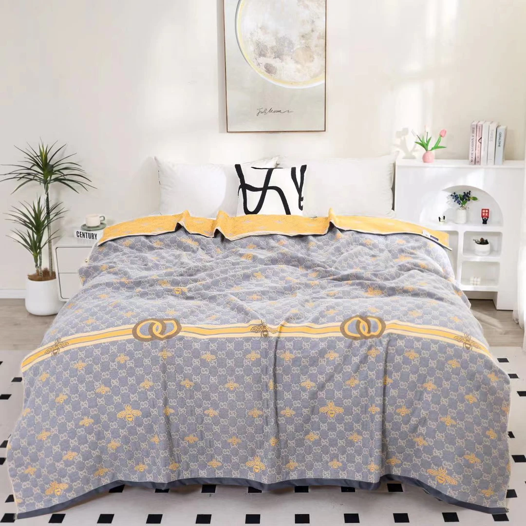 【大牌蜜蜂】  高端奢华澳洲进口手摘棉多功能床盖提花工艺2*2.3米