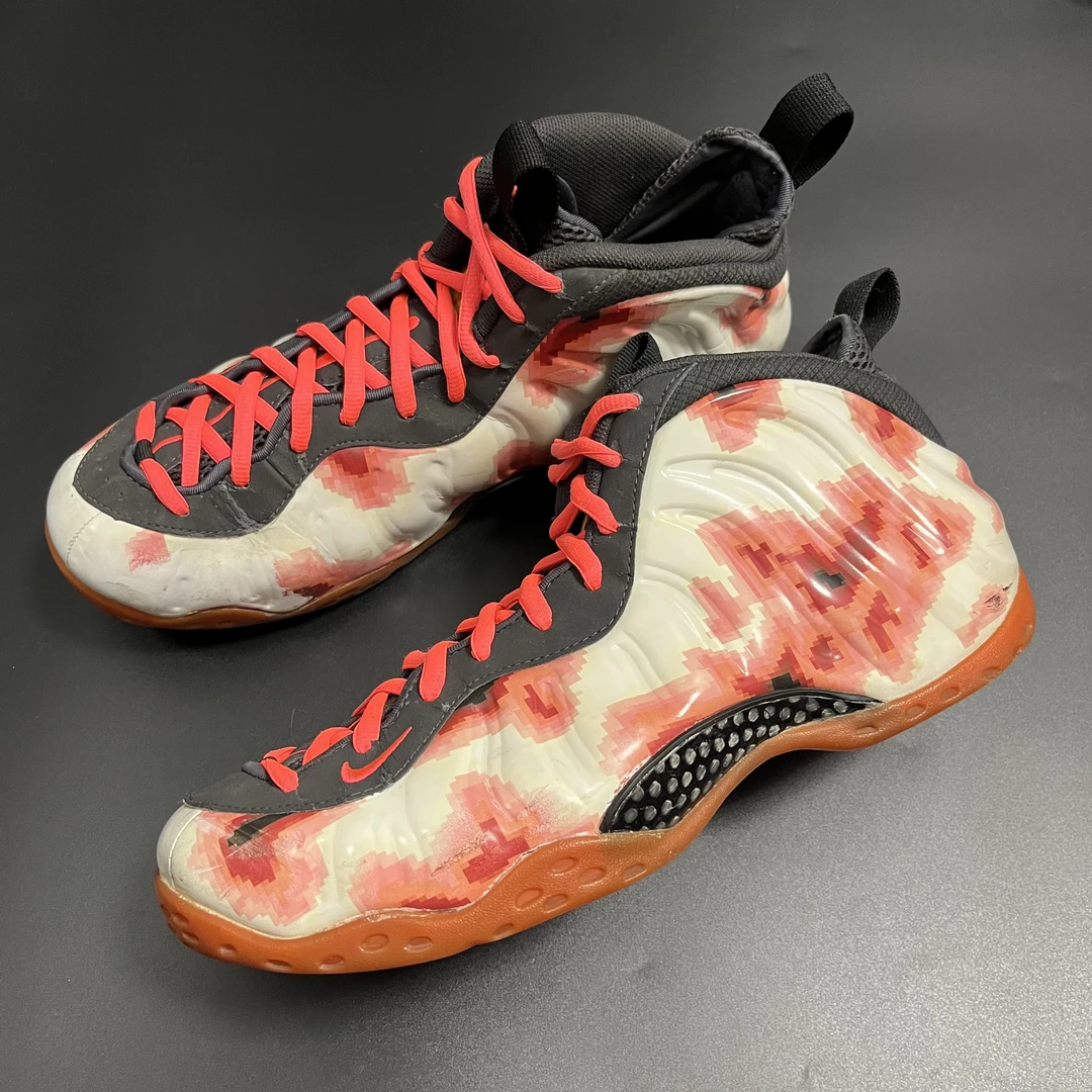 90新 NIKE/耐克 45码 姨妈喷 9新/无盒/左脚气压不足/球鞋