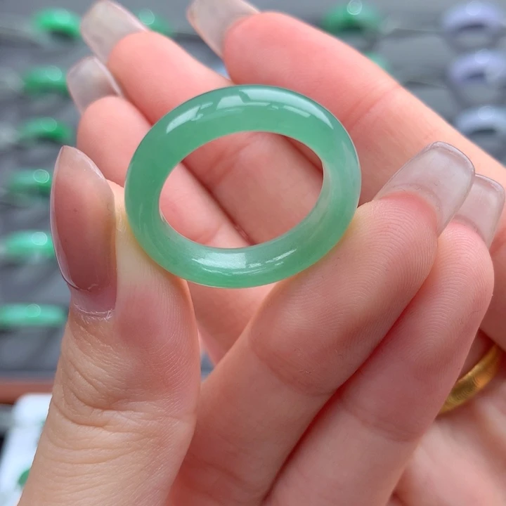 翡翠戒指未镶嵌18号