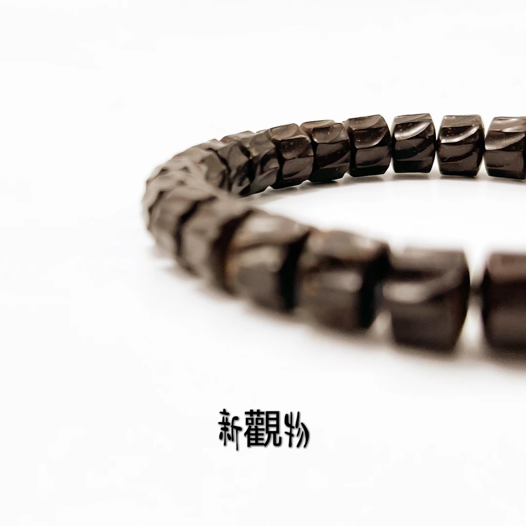 臻-原生态椰蒂手工雕刻（吞噬）无相手串单圈-9*7mm