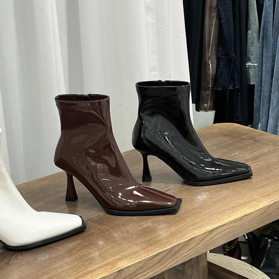 2024秋冬新款黑色漆皮方头短靴女细跟高跟切尔西靴法式气质瘦瘦靴