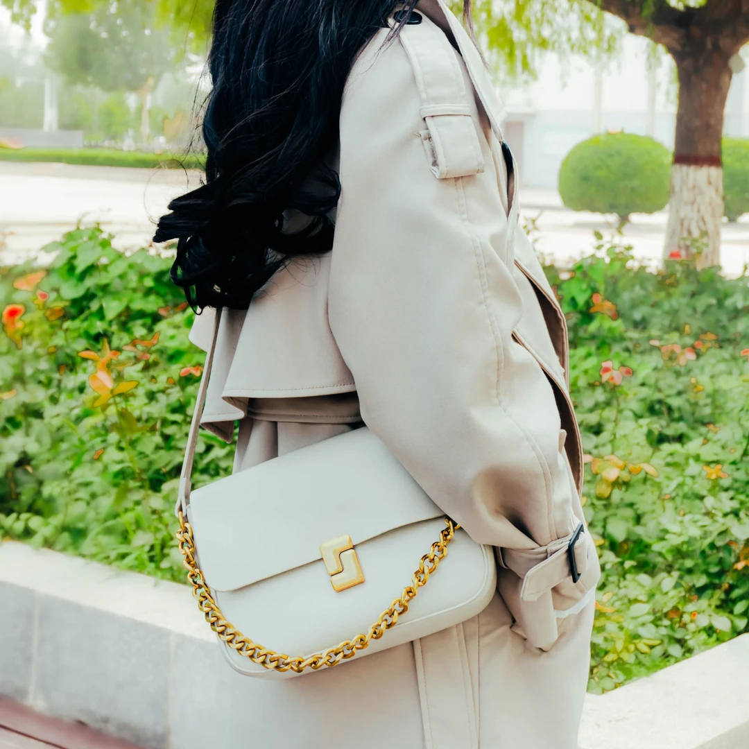 【豆腐包】Q弹软糯容量大通勤约会时尚百搭磁吸扣豆腐包