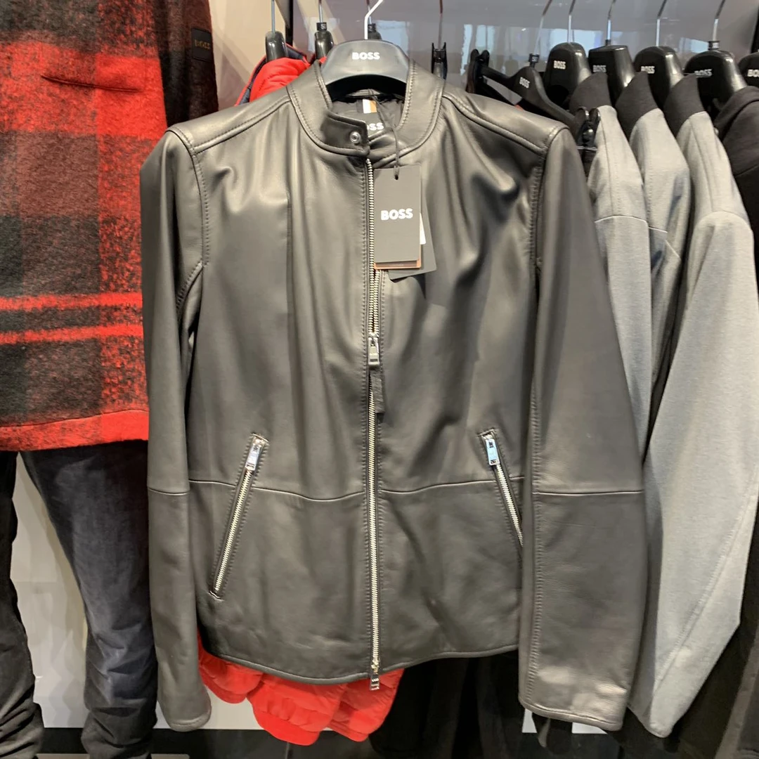 全新未使用 HugoBoss/雨果博斯 boss羊羔皮立领黑皮衣夹克不退换