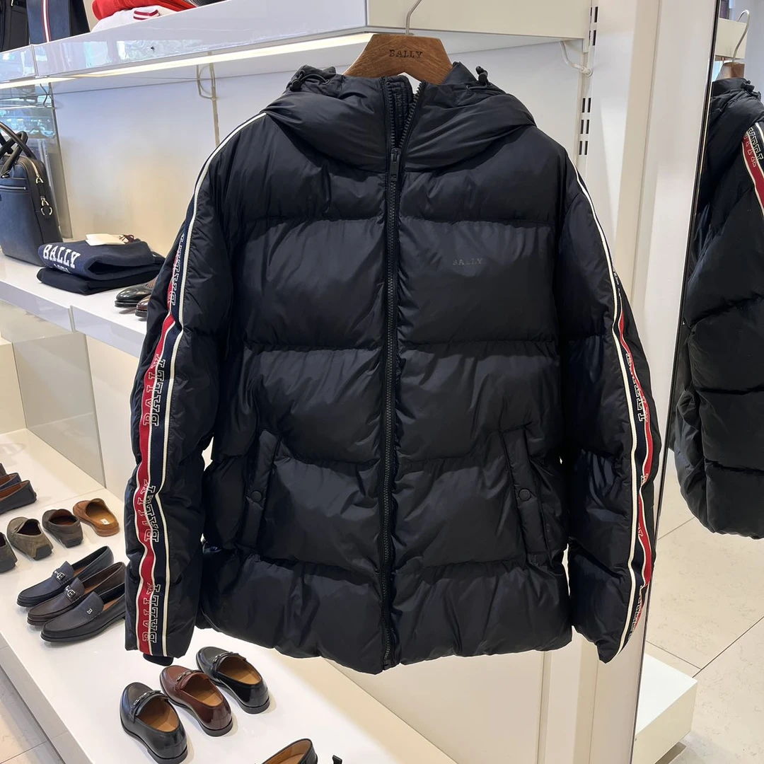全新未使用 BALLY/巴利 bally 男士黑色串标棉服