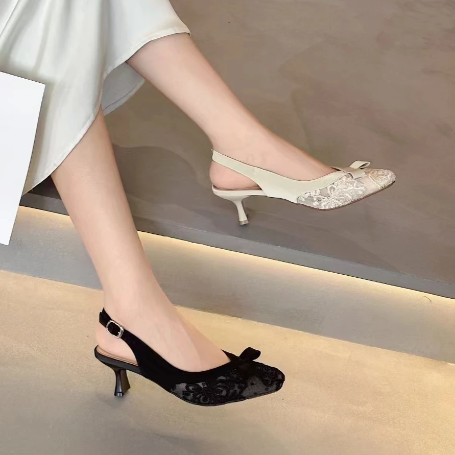 58908韩家女鞋时装凉鞋羊皮刺绣网纱女气质时尚性感包头后空凉鞋