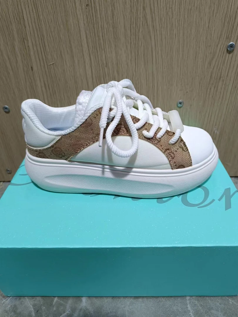 RM8811透气小白鞋女2024新款爆款鞋子女百搭厚底增高休闲运动