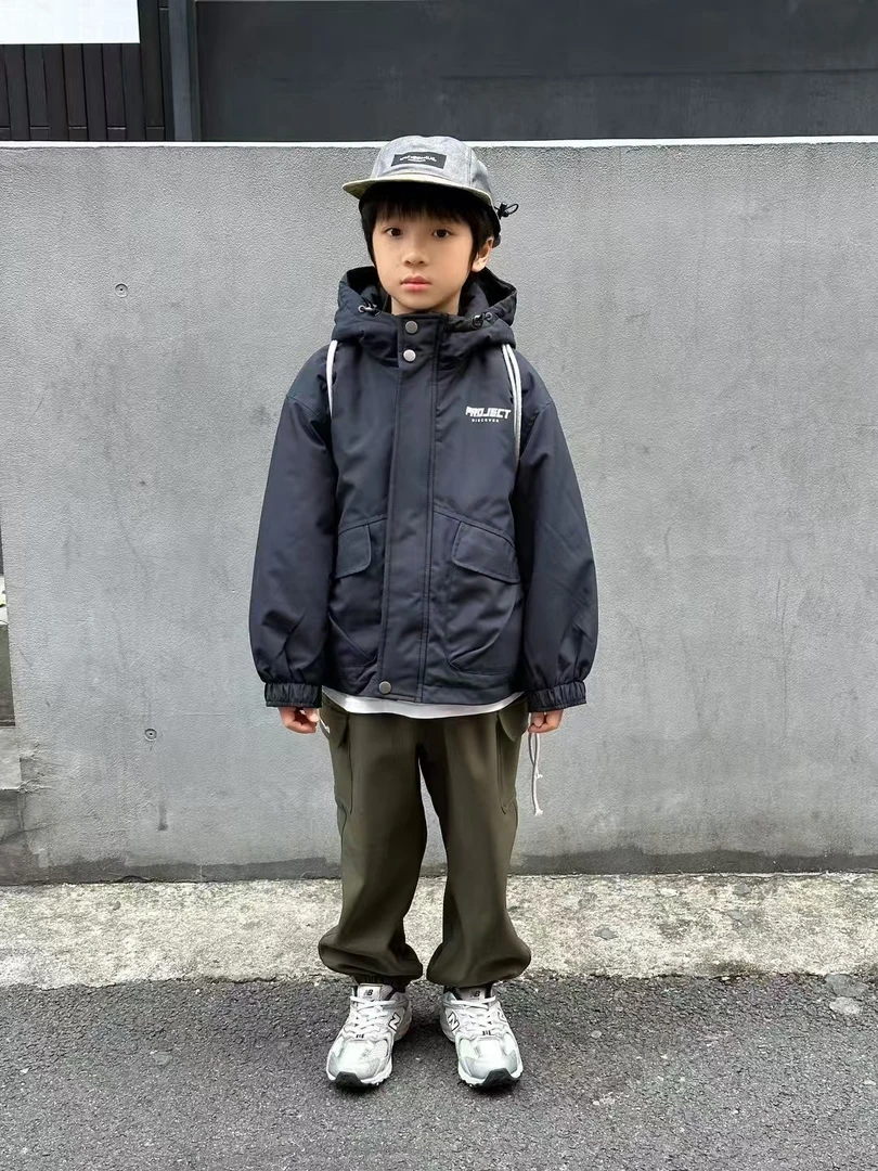 「LIUYI」儿童秋冬亲子三防质感燕尾冲锋加绒外套  2331