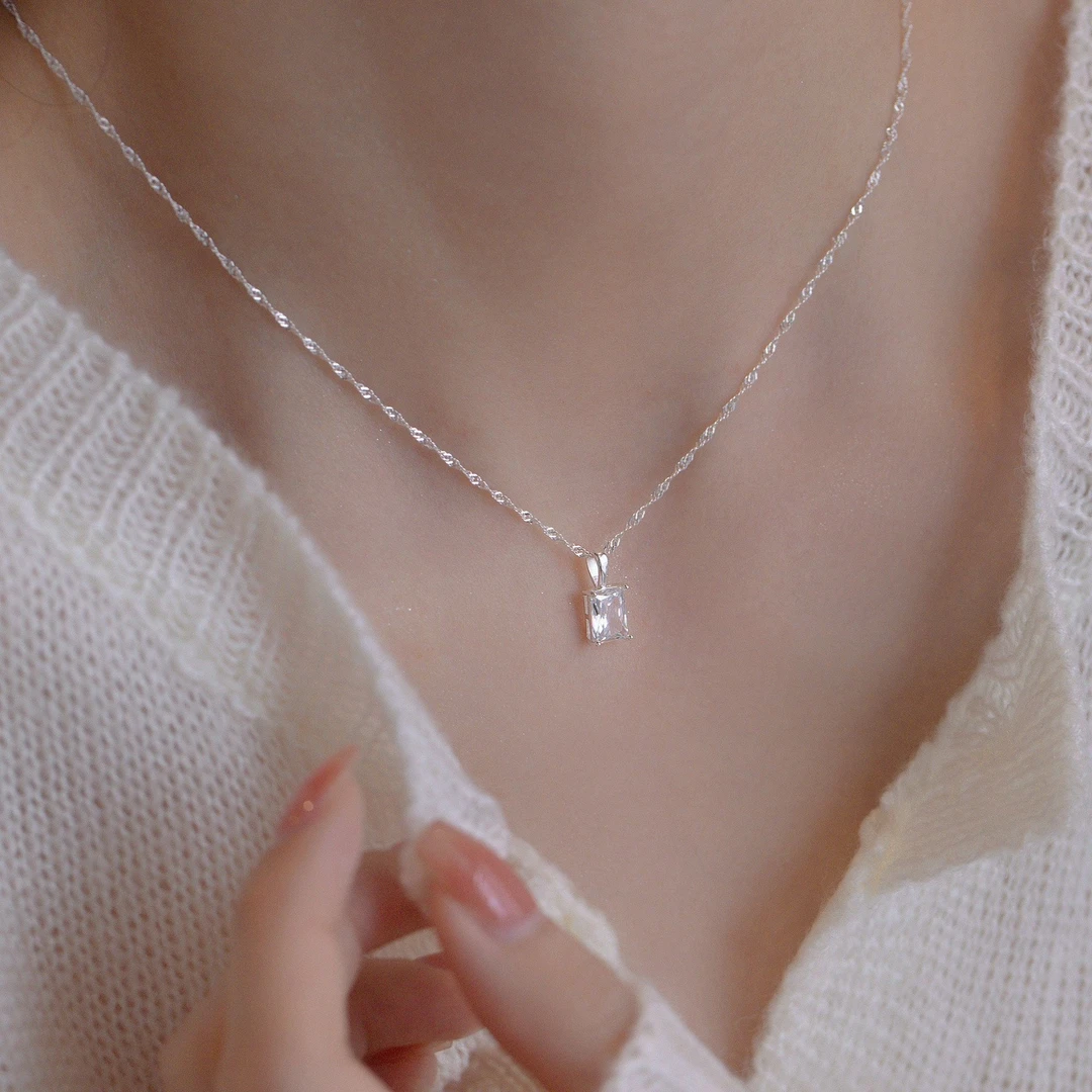 铜合金项链 方块冰糖项链女款小众设计感ins冷淡风时尚百搭锁骨链