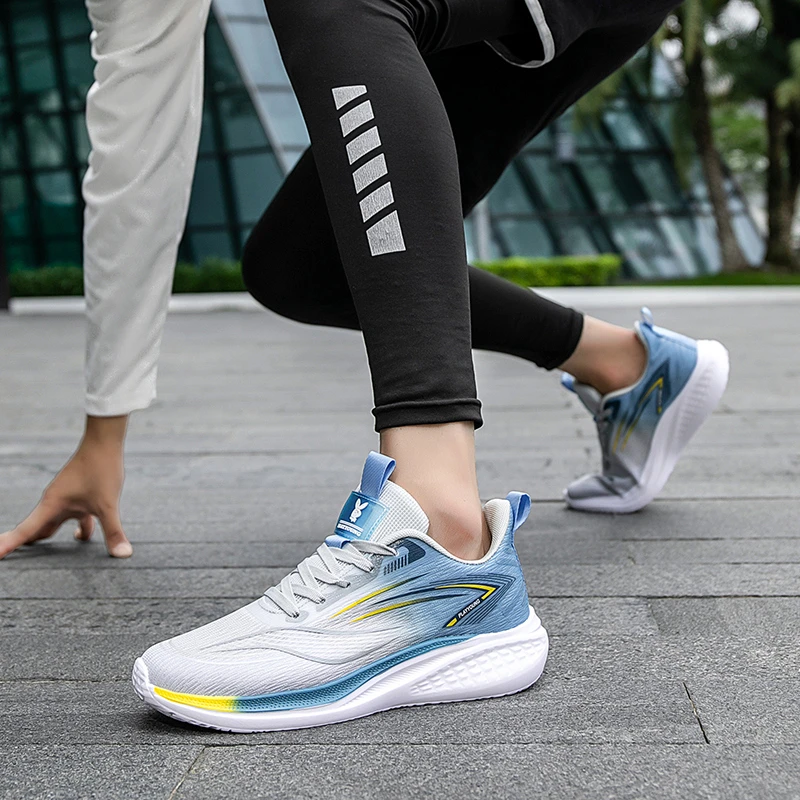 【粉丝专属】轻便透气网面减震运动跑步百搭舒适休闲潮鞋A29门店698