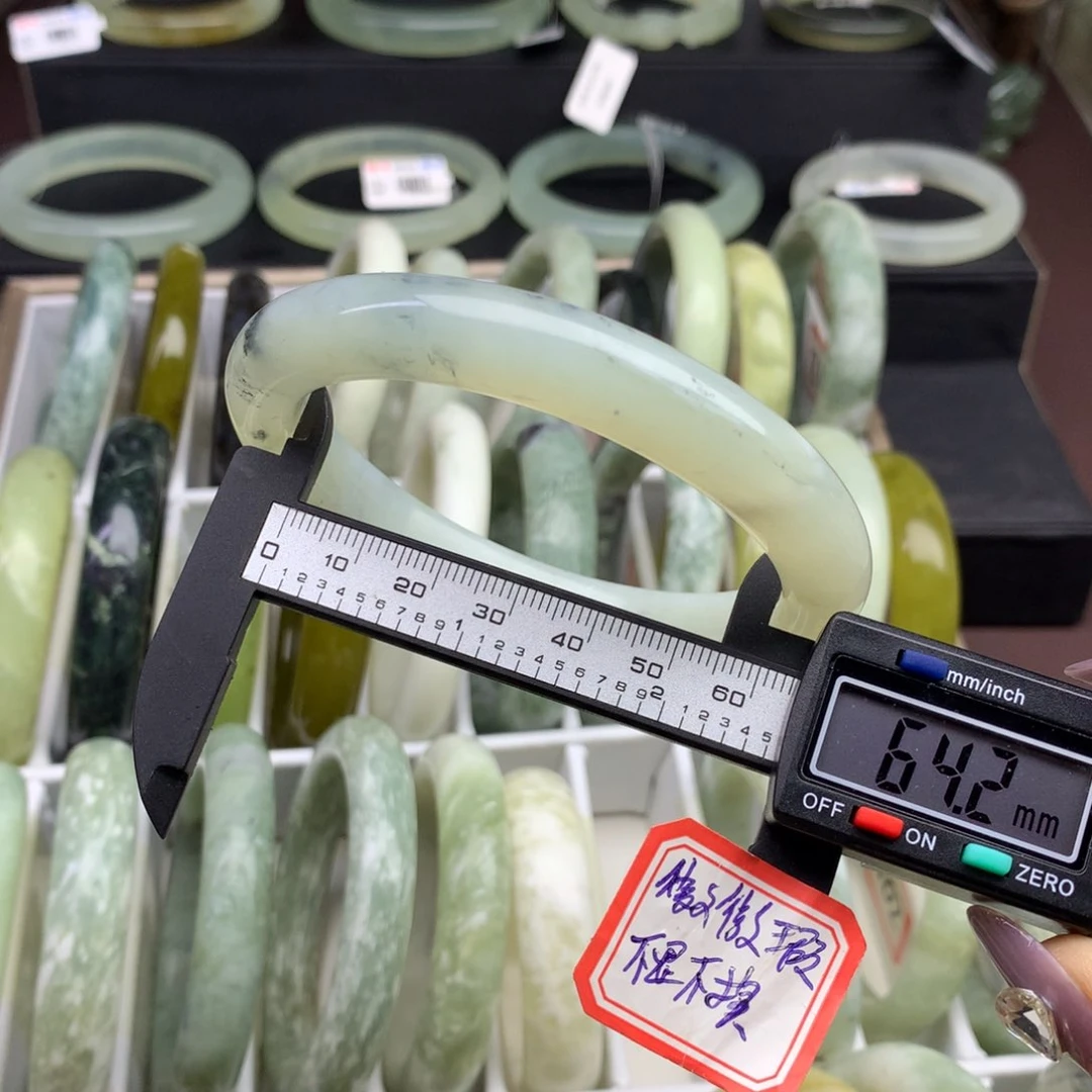 蛇纹石玉手镯未镶嵌104