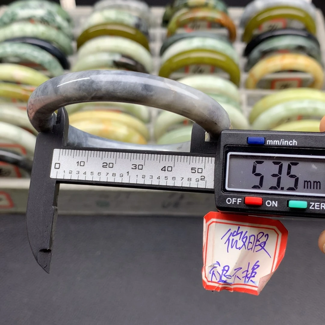 蛇纹石玉手镯76未镶嵌