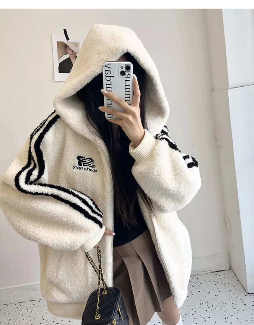 开心冬季新款棒球服女外套短款撞色连帽运动