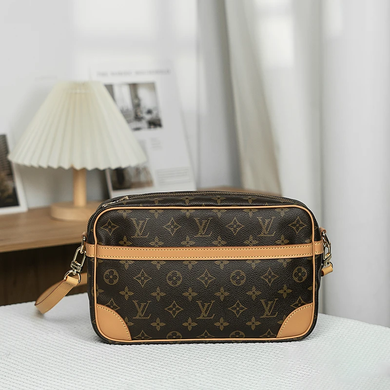 95新 LouisVuitton/路易威登 28翻盖相机包单肩斜挎包/植鞣革换新
