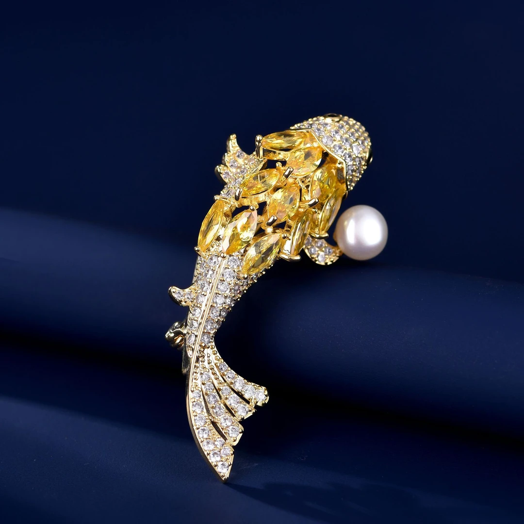 铜合金胸针 【锦鲤】高档胸针女精致奢华胸花别针象征年年有鱼