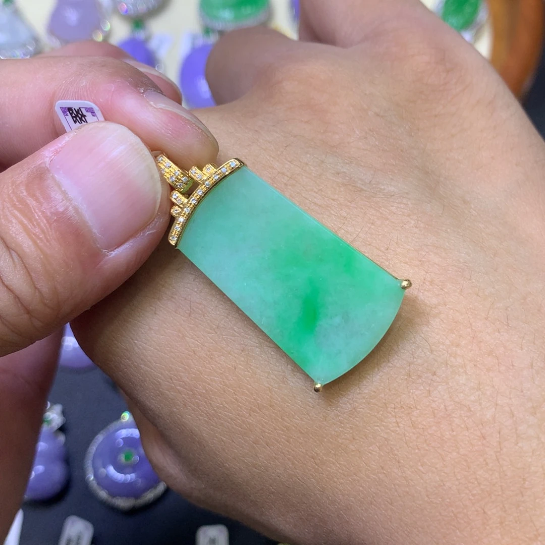 翡翠颈饰18K金镶嵌天然A货