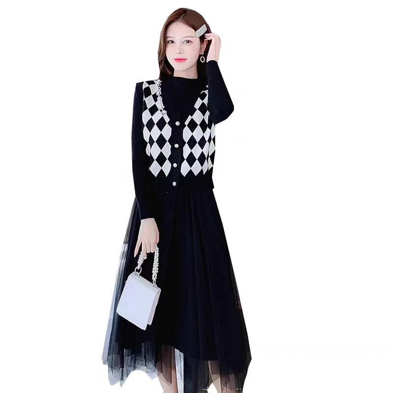 2025打底网纱小香风套装裙收腰气质拼接针织连衣裙两件套法式辣妈