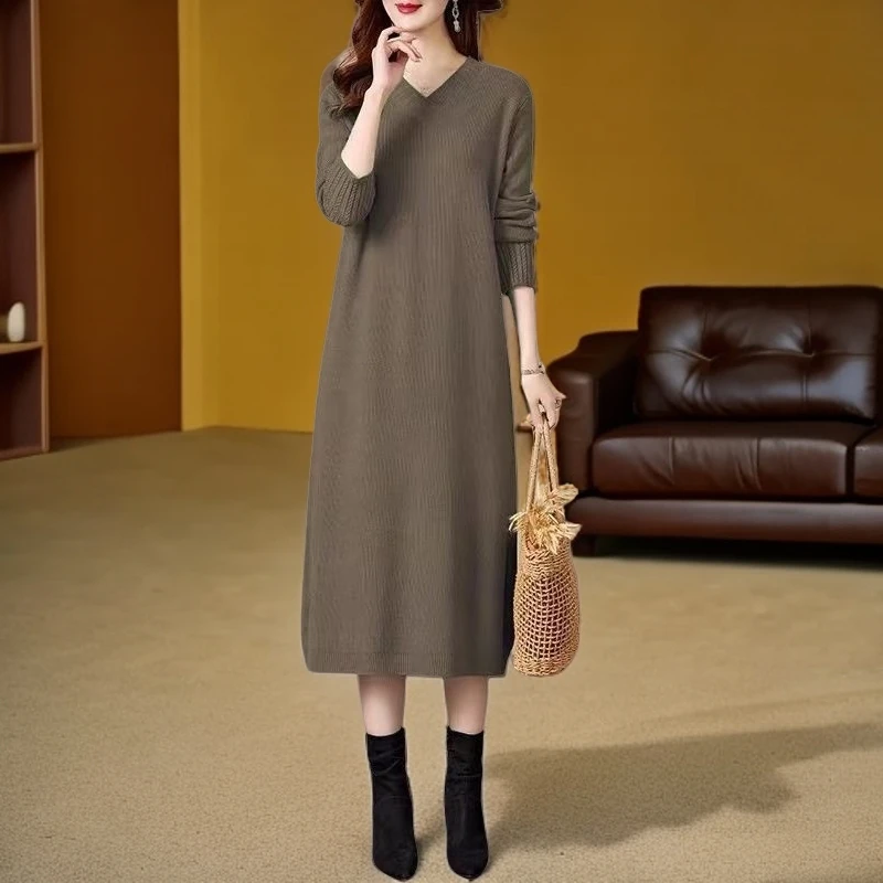 新款厚毛衣美拉德连衣裙显瘦长裙大码A字裙剪刀领V领宽松过膝纯色