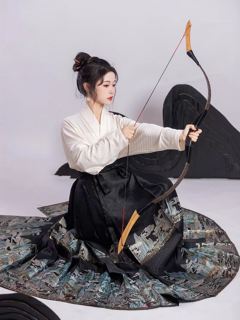 五五年原创明制汉服千里江山飞机袖新中式仿妆花马面裙订婚女日常