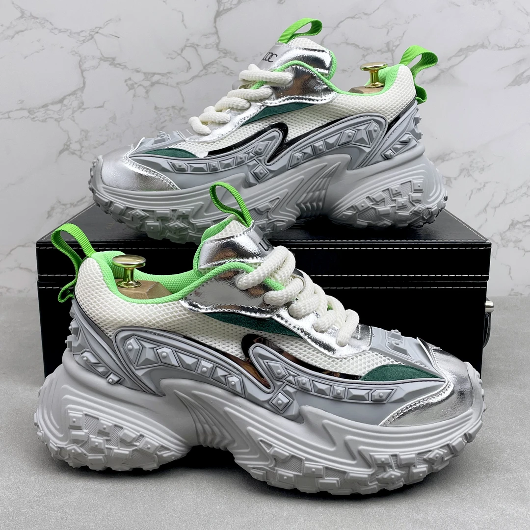 男鞋子爆款2025新款银色老爹鞋夏季透气网面轮胎鞋百搭休闲运动鞋