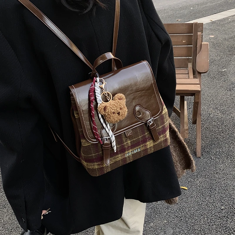 2025新款双肩背包女复古小众韩版大学生时尚休闲通勤旅行小背包潮