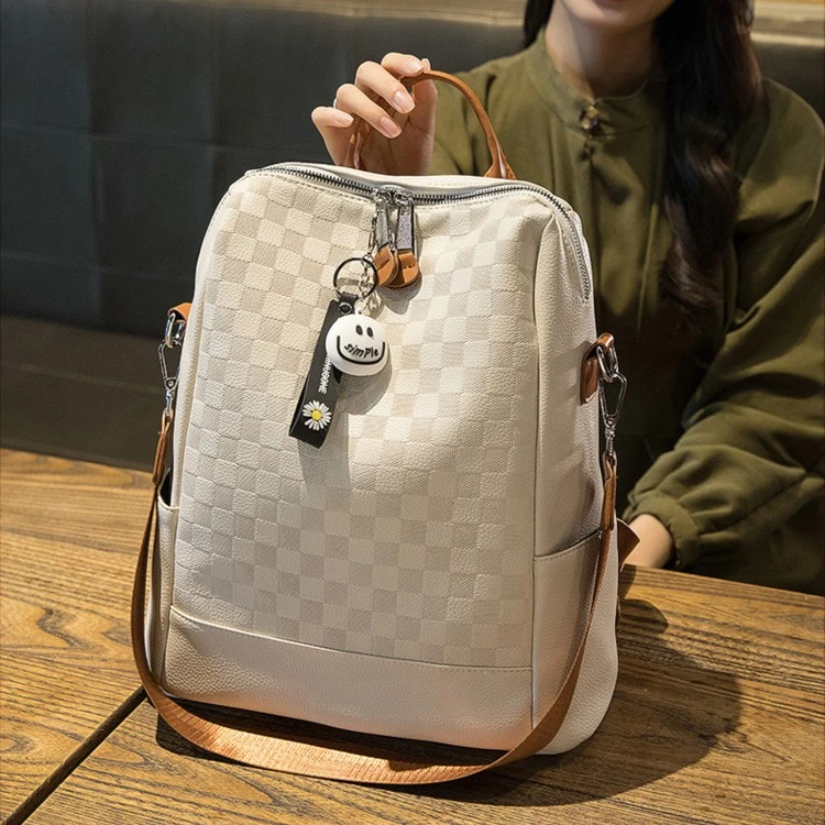 大容量双肩包女款爆款新款大学生电脑书包时尚宝妈女士休闲旅行包