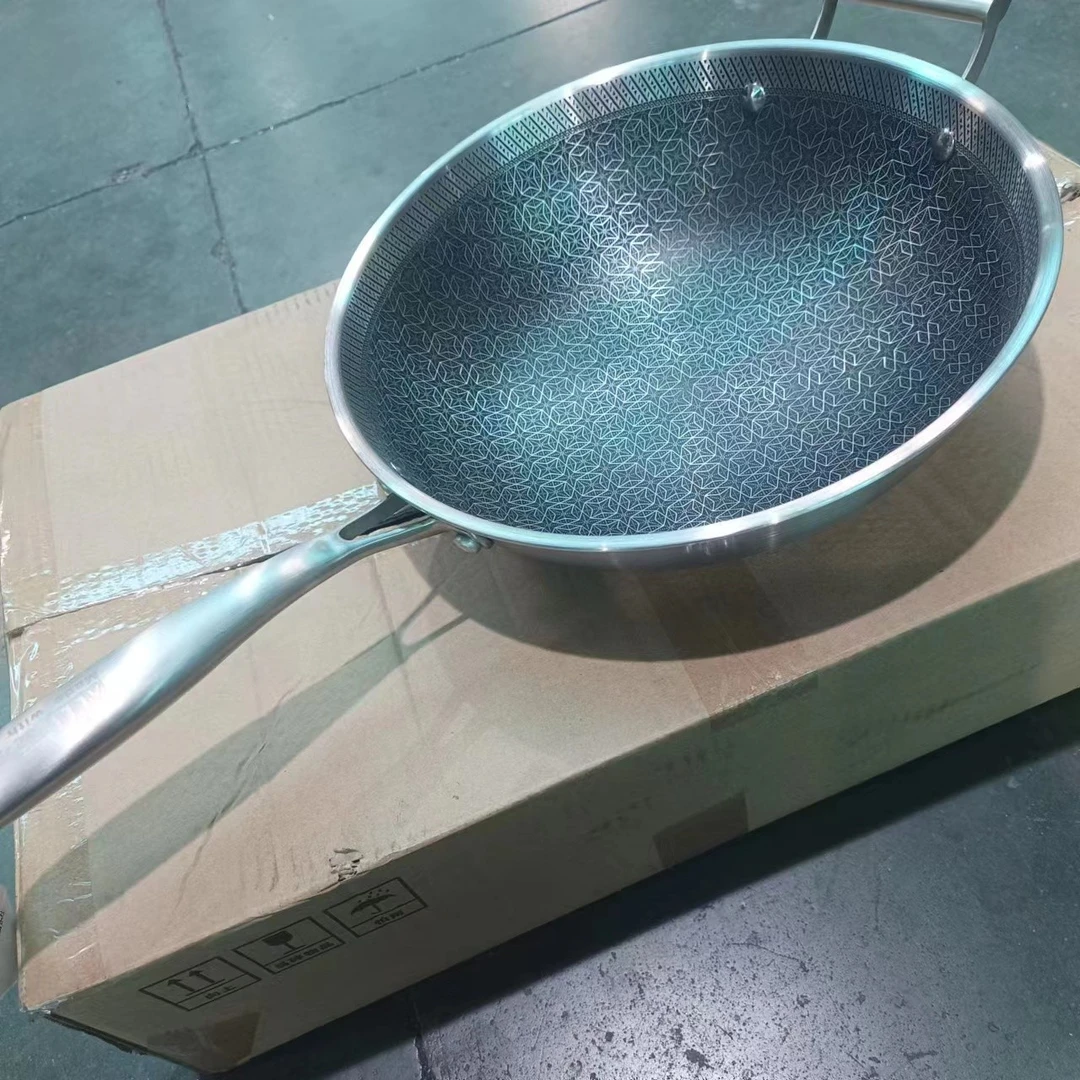 【李老师福利】单面屏炒锅带侧耳