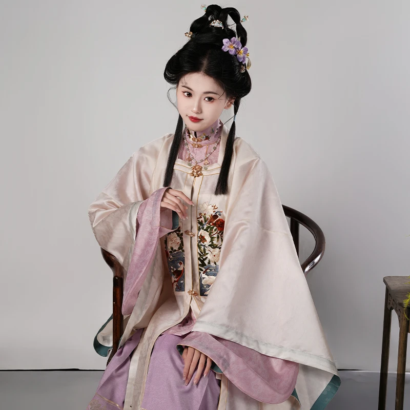 山迟【栖霞】大全套汉服明制花鸟秋冬定织金缀补比甲马面对襟琵琶袖