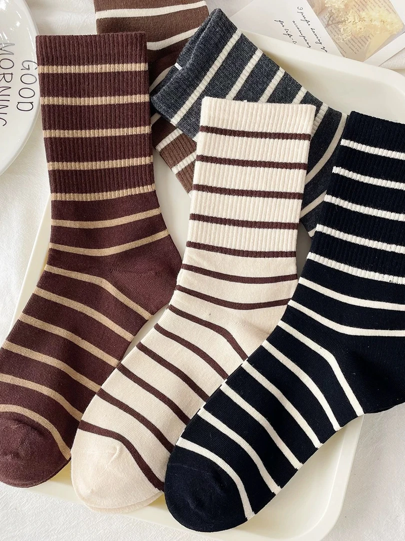 条纹袜子女秋冬中筒袜ins潮可爱日系运动袜韩版长筒袜百搭学院风