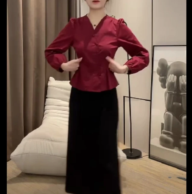 2024秋季新款时尚气质休闲减龄洋气爆款长袖打底衫半身裙叶子