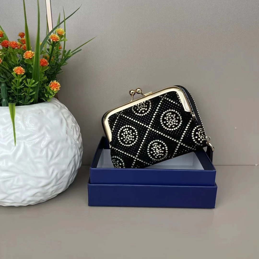 茉莉世家2023新款潮流烫钻时尚休闲轻奢高级经典卡包零钱包百搭