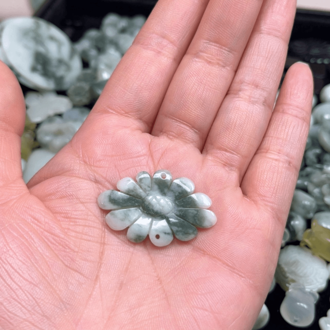 【闪购商品】透闪石-蛇纹石玉颈饰未镶嵌雨**香