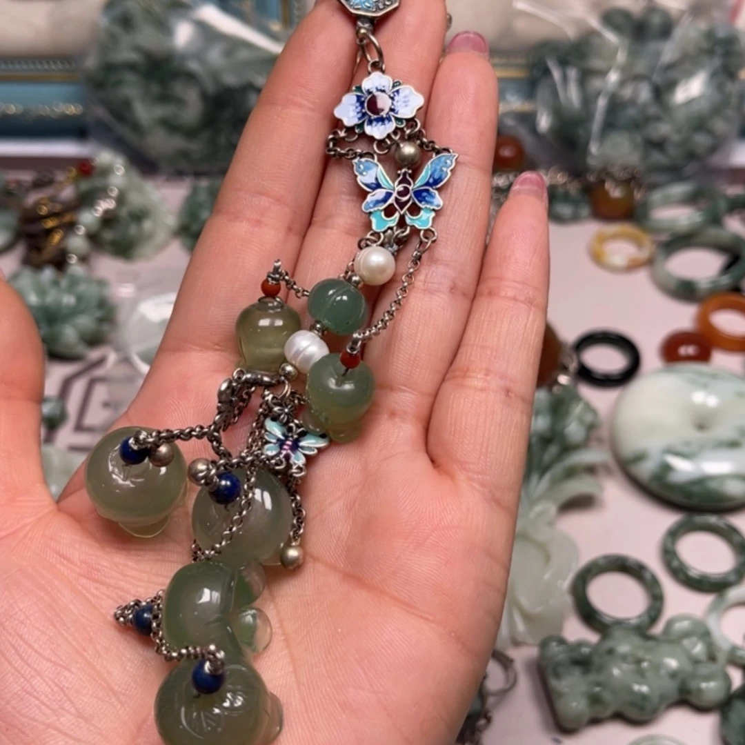 【闪购商品】透闪石-蛇纹石玉颈饰未镶嵌有****儿