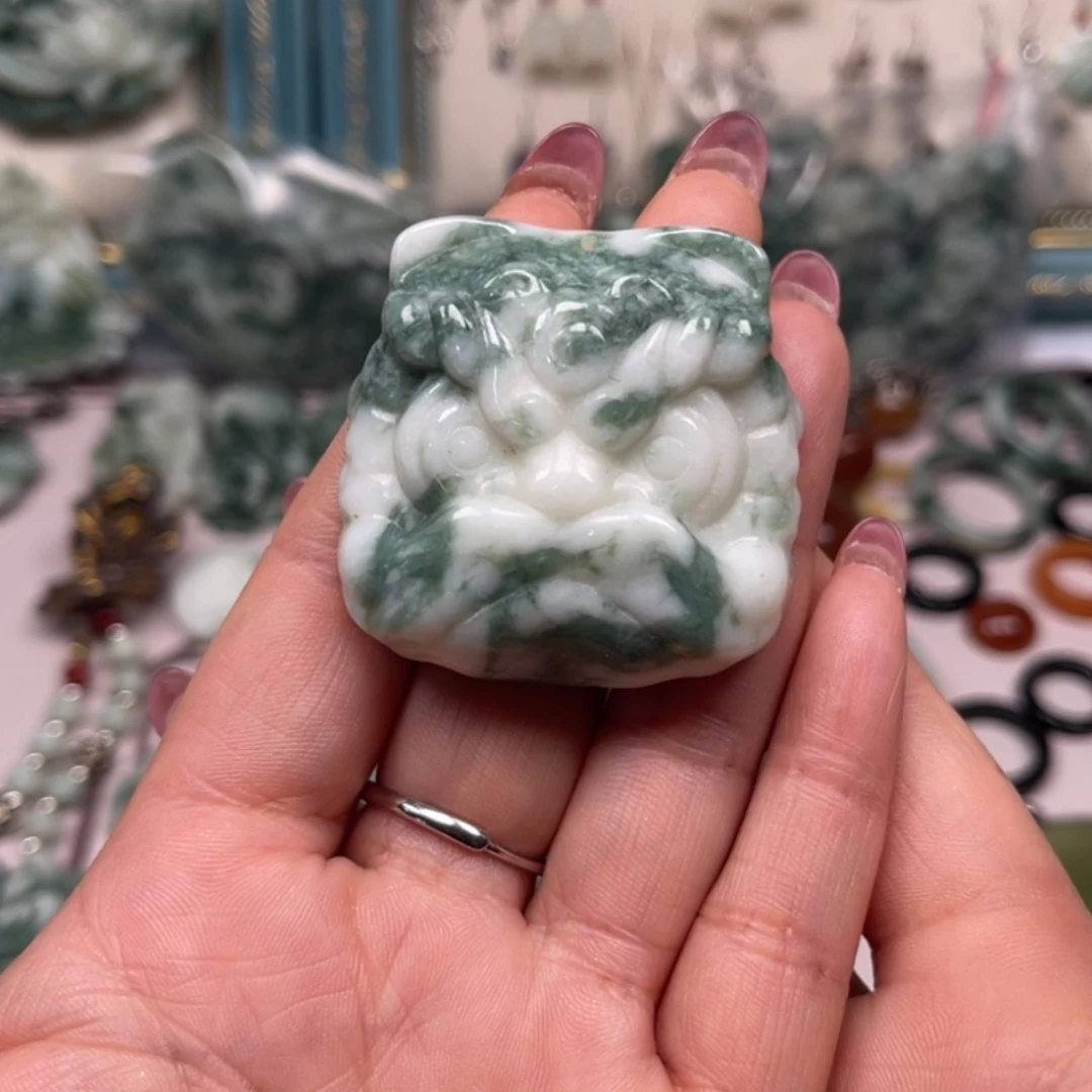 【闪购商品】蛇纹石玉颈饰未镶嵌