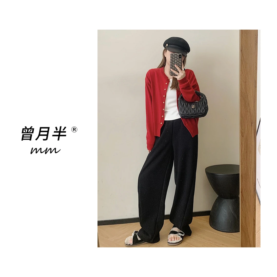 曾月半mm清仓《年末氛围定制》勃垦第红26支全羊毛木制扣开衫！ZS482